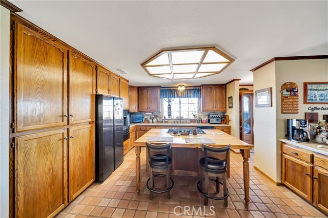 11720 Honeybee Lane, Juniper Hills CA: https://media.crmls.org/medias/11a5fc48-2675-421b-ab6b-6f12b1b74e16.jpg