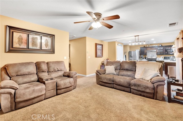 Detail Gallery Image 8 of 31 For 1418 Mandarin, Madera,  CA 93638 - 4 Beds | 2/1 Baths