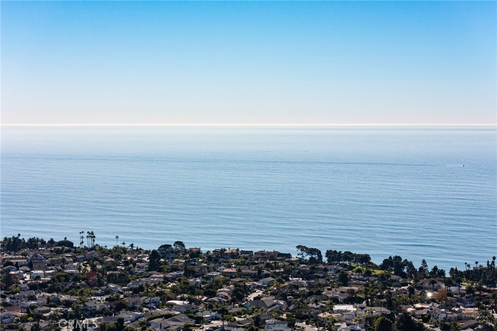 https://media.crmls.org/medias/11a6796c-bbac-4227-ad37-dbcc4294ed3b.jpg?preset=X-Large