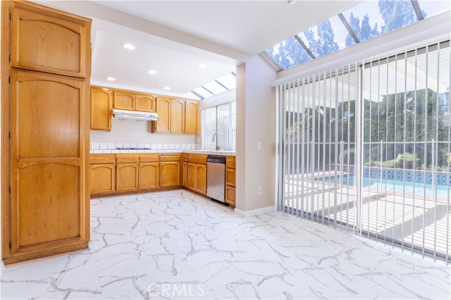 Detail Gallery Image 9 of 34 For 12067 Turtle Springs Ct, Porter Ranch,  CA 91326 - 3 Beds | 2/1 Baths