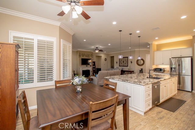 464 Whitney Peak, Beaumont CA: https://media.crmls.org/medias/11a7a15f-1991-4e03-b679-cc9d234eb24e.jpg