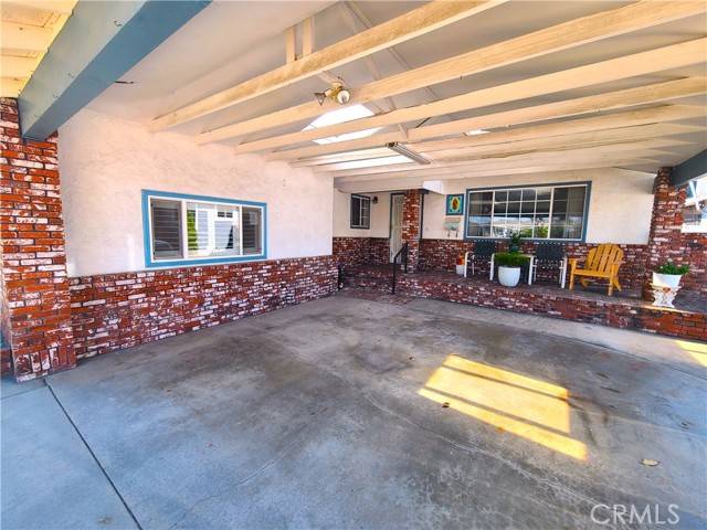 13835 Greenstone Avenue photo 2