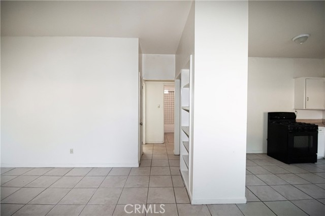 Detail Gallery Image 4 of 18 For 14960 7th St, Victorville,  CA 92395 - 2 Beds | 1 Baths