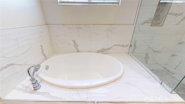 Detail Gallery Image 27 of 30 For 12407 Moorpark #301,  Studio City,  CA 91604 - 2 Beds | 2/1 Baths