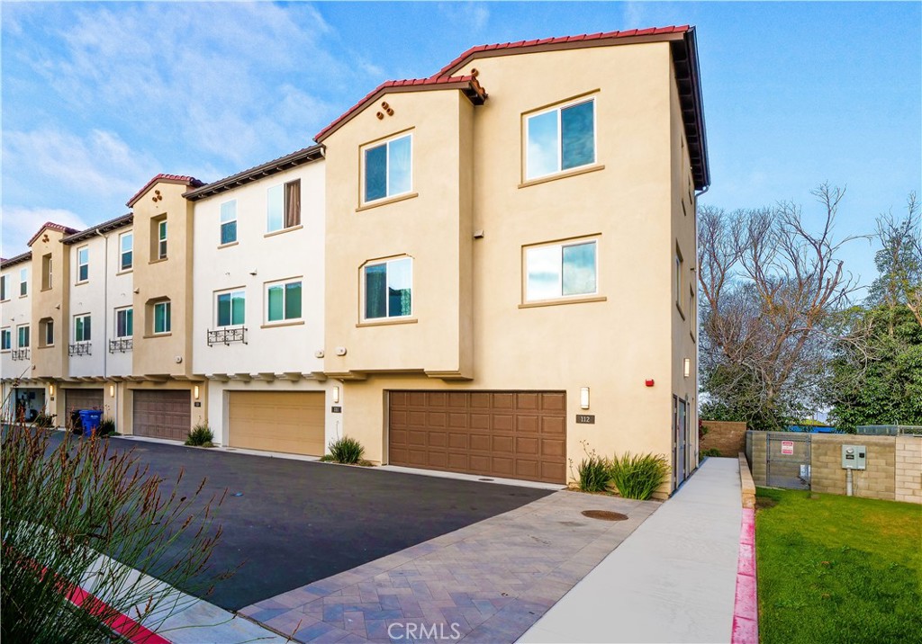 2750 W 182nd Street #112