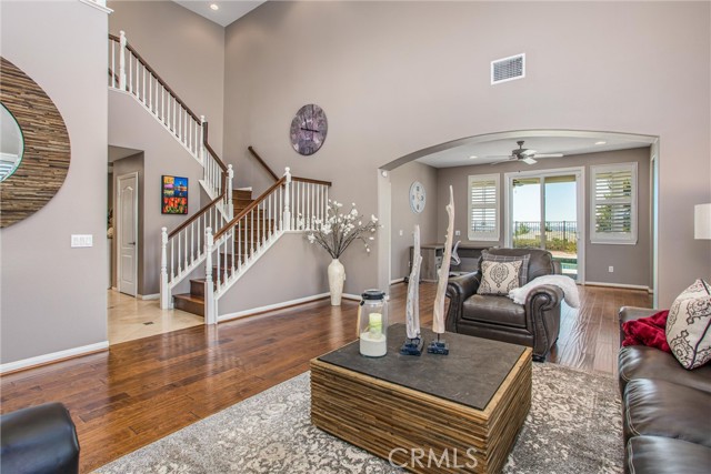 33411 Miners Drive, Yucaipa CA: https://media.crmls.org/medias/11aa2c1e-77be-4989-82a3-7a75ab46a325.jpg