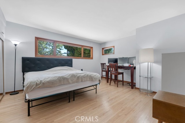 10335 Sylvia Avenue, Porter Ranch CA: https://media.crmls.org/medias/11aa3811-64be-4ca5-8f2d-297b95a98a01.jpg