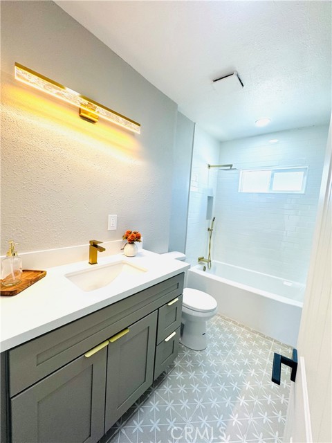9231 La Salle Avenue, Los Angeles CA: https://media.crmls.org/medias/11aa7c6c-be77-4f23-9620-d7b740be19a2.jpg