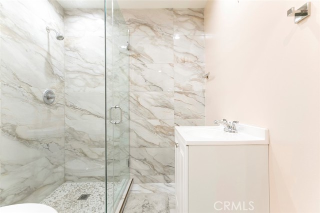 10019 Norwich Avenue, Mission Hills (San Fernando) CA: https://media.crmls.org/medias/11aaebb4-0467-44d1-8163-d01ee470f5e0.jpg