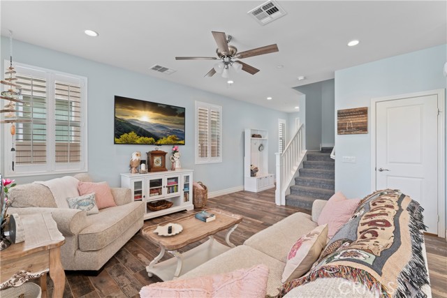 Detail Gallery Image 13 of 49 For 33813 Cansler Way, Yucaipa,  CA 92399 - 3 Beds | 2/1 Baths