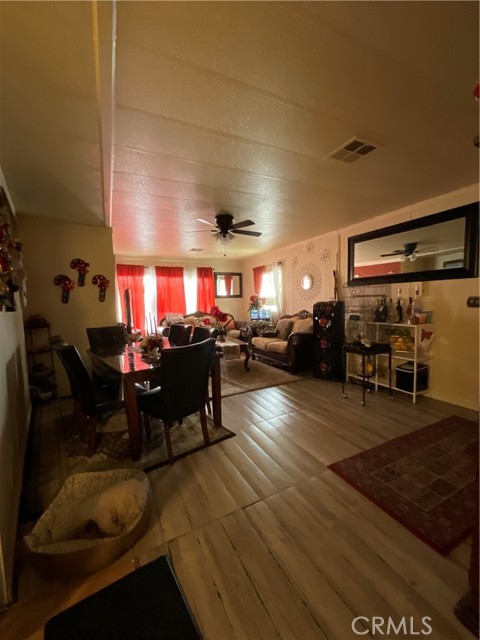 Detail Gallery Image 9 of 39 For 2020 Ashby #108,  Merced,  CA 95348 - 3 Beds | 2 Baths