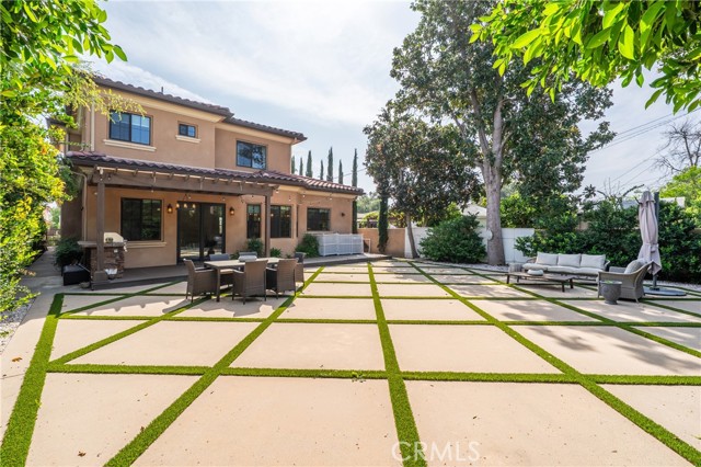 Image 43 of 47 For 6247 Ivar  