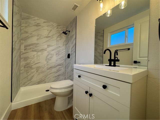 Detail Gallery Image 6 of 11 For 13136 Harlow, Corona,  CA 92879 - 4 Beds | 2 Baths