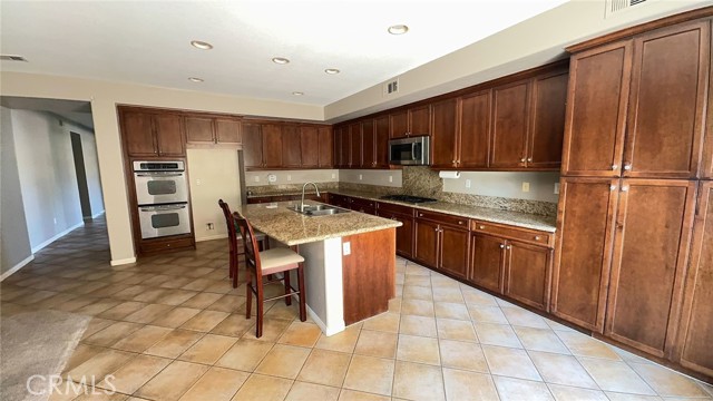 29825 Masters Drive, Murrieta CA: https://media.crmls.org/medias/11adc587-b60e-447d-b33c-df9432940969.jpg