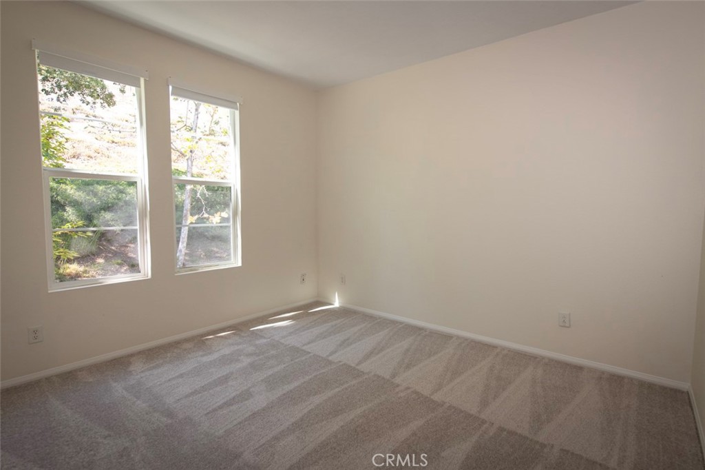 MLS #OC25273018 image #10