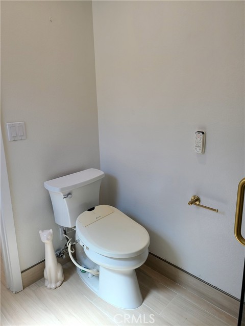 Detail Gallery Image 23 of 29 For 830 Ponderosa St, Orange,  CA 92866 - 2 Beds | 2 Baths