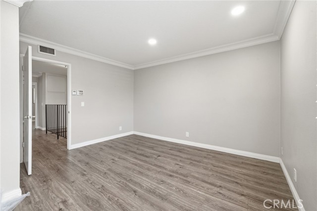 Image 15 of 21 For 6999 Leilani