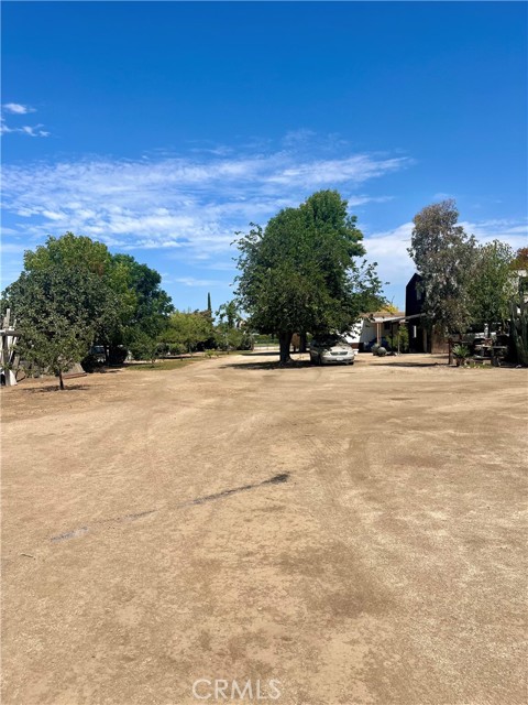 41866 Magnolia Street, Murrieta CA: https://media.crmls.org/medias/11aec7fe-5448-4840-850f-c168efd10261.jpg