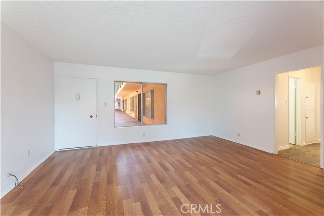 Detail Gallery Image 9 of 14 For 335 Cedar Ave #108,  Long Beach,  CA 90802 - 2 Beds | 2 Baths