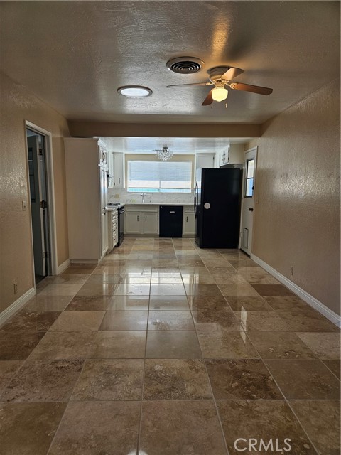 Detail Gallery Image 6 of 17 For 205 Rancho St, Ridgecrest,  CA 93555 - 3 Beds | 2 Baths