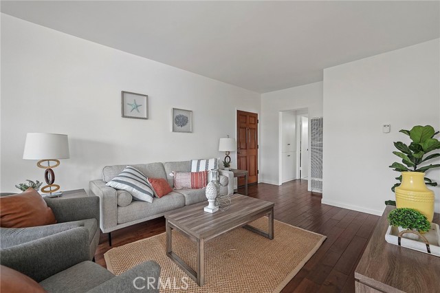 2702 11th Street, 5 photo 2