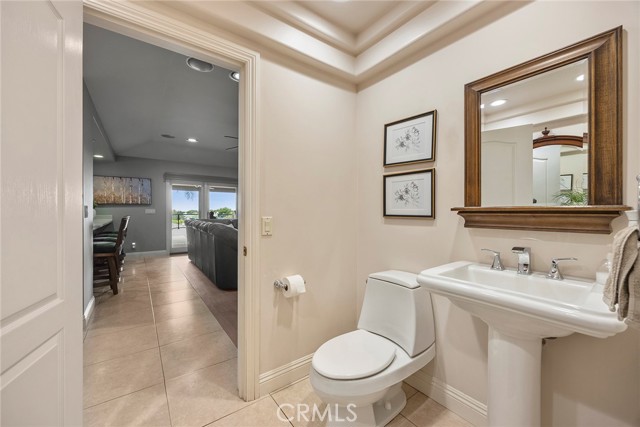241 S Country Hill Road, Anaheim Hills CA: https://media.crmls.org/medias/11b05ba7-6bcd-4805-b08b-c44b07f8ccbc.jpg