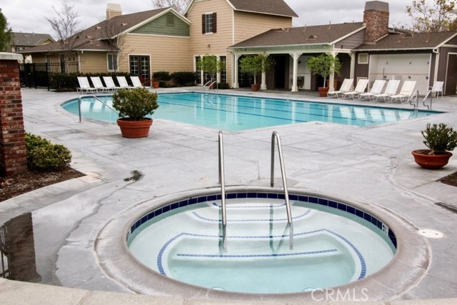 Detail Gallery Image 15 of 19 For 376 Aviator, Tustin,  CA 92782 - 3 Beds | 3/1 Baths