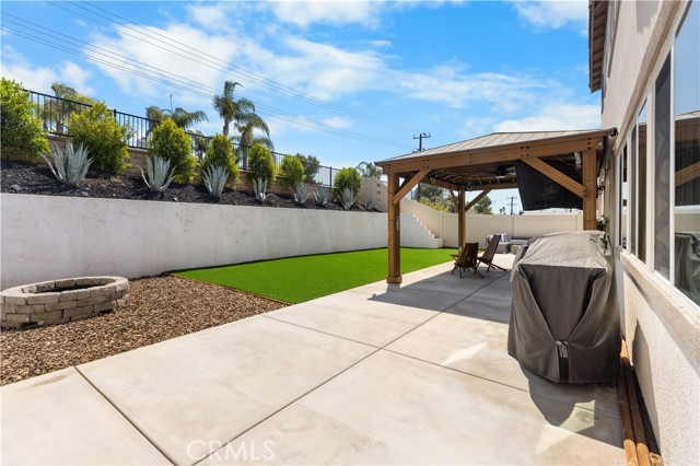 24227 Dusty Trail Way, Menifee CA: https://media.crmls.org/medias/11b0e1f4-5172-4822-aaa2-7c807a7077b5.jpg
