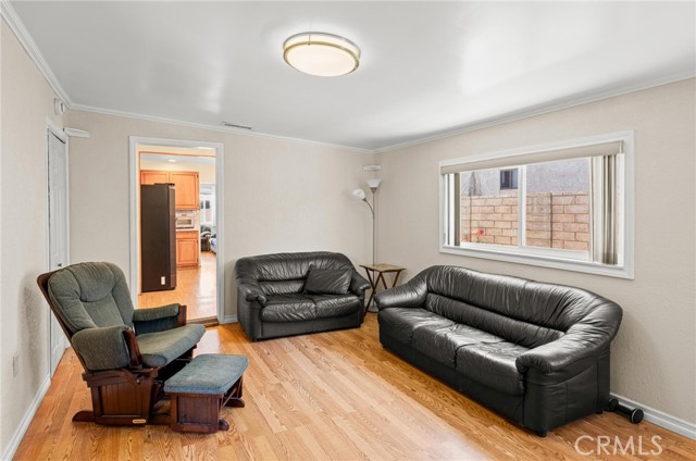 5011 W 133rd Street, Hawthorne CA: https://media.crmls.org/medias/11b150e9-5bd3-4daa-b5de-efc33ef5fc51.jpg