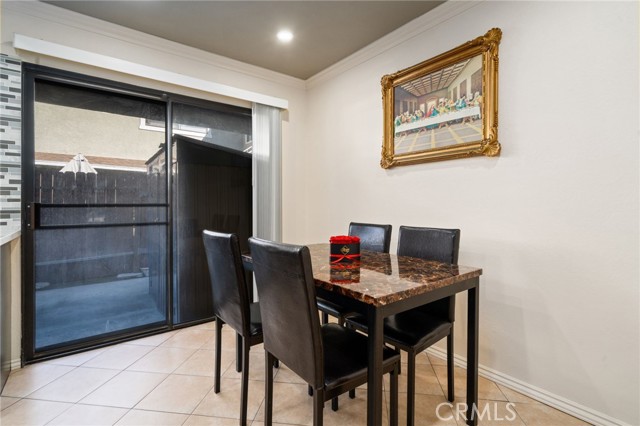 Detail Gallery Image 7 of 24 For 2443 Deodar St #2,  Santa Ana,  CA 92705 - 2 Beds | 1/1 Baths