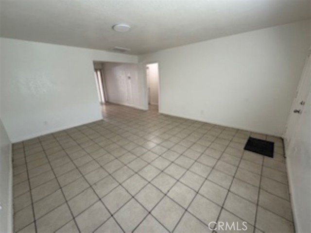 Detail Gallery Image 2 of 20 For 1064 Waters Ave #3,  Pomona,  CA 91766 - 2 Beds | 1 Baths