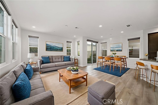 3908 Boulder Drive, Jurupa Valley CA: https://media.crmls.org/medias/11b1b959-6559-4e43-a4f9-22fca75e2965.jpg