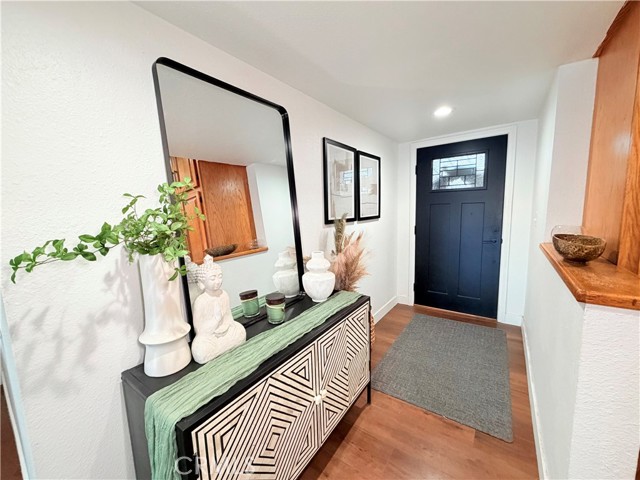 Detail Gallery Image 7 of 17 For 1675 W Mells, Anaheim,  CA 92802 - 4 Beds | 3/1 Baths