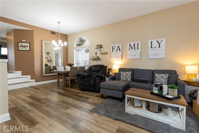 Detail Gallery Image 3 of 26 For 770 E San Bernardino Rd #1,  Covina,  CA 91723 - 2 Beds | 2 Baths