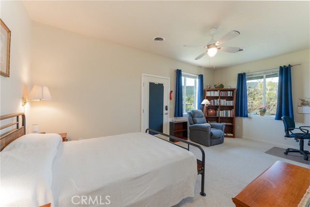 2260 Lakeshore Blvd, Upper Lake CA: https://media.crmls.org/medias/11b3080c-e609-438b-98a4-8df11a2badc8.jpg