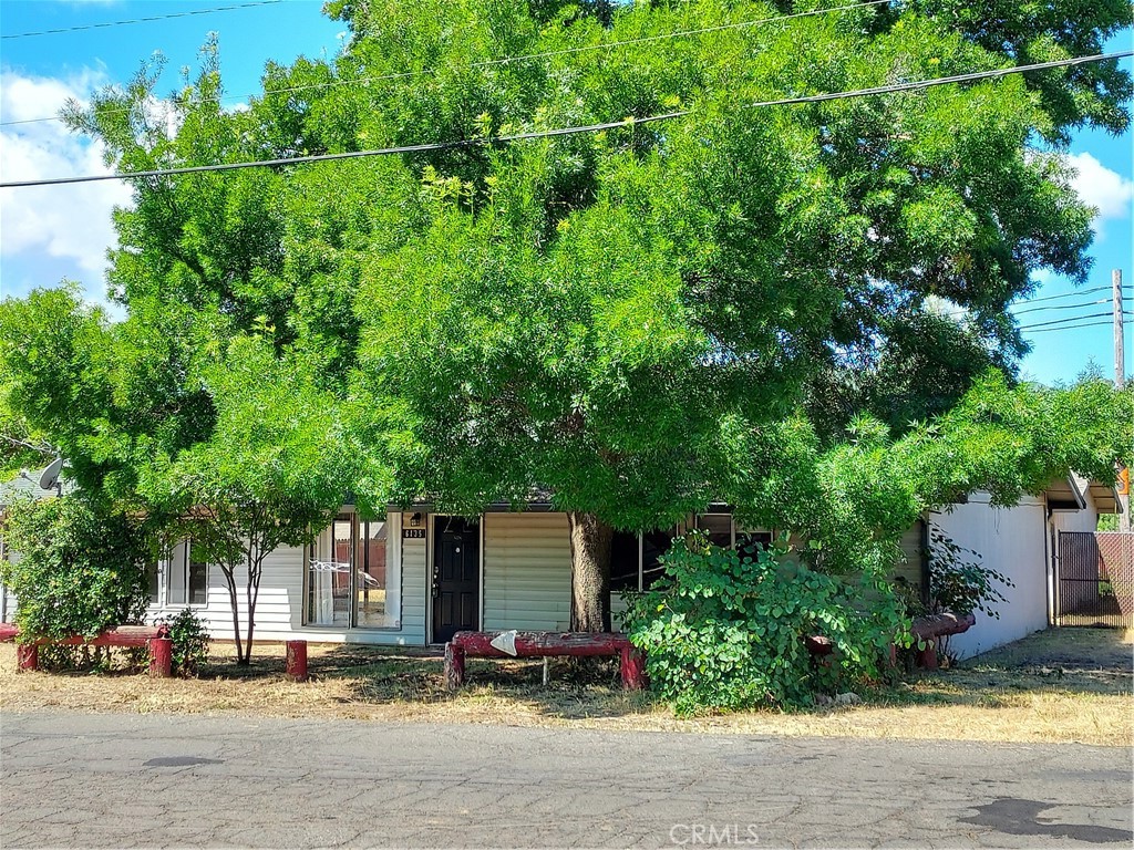 https://media.crmls.org/medias/11b4380d-7959-43ec-8807-aaf6c5b82322.jpg?preset=X-Large