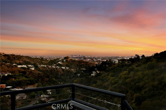 Detail Gallery Image 39 of 40 For 8383 Wyndham Rd, Los Angeles,  CA 90046 - 3 Beds | 2/1 Baths