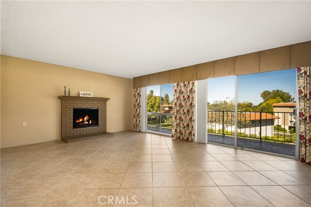 Detail Gallery Image 6 of 57 For 2286 via Puerta a,  Laguna Woods,  CA 92637 - 2 Beds | 2 Baths