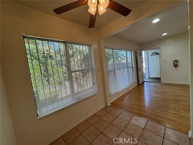 Detail Gallery Image 8 of 14 For 1372 W 36th St, Los Angeles,  CA 90007 - 1 Beds | 1 Baths