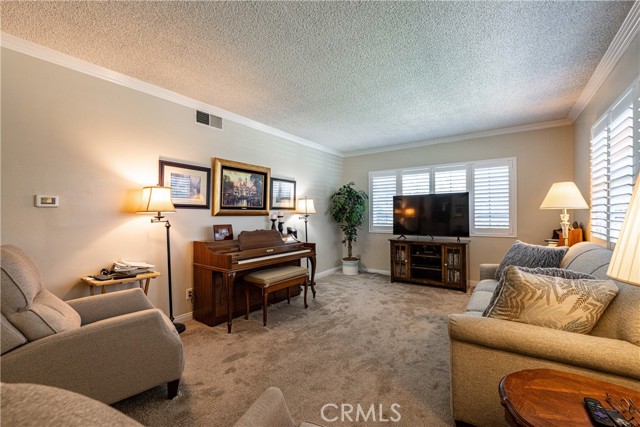 917 N Sanchez Street, Montebello CA: https://media.crmls.org/medias/11b67d30-d010-4549-a78a-c128266f12f1.jpg