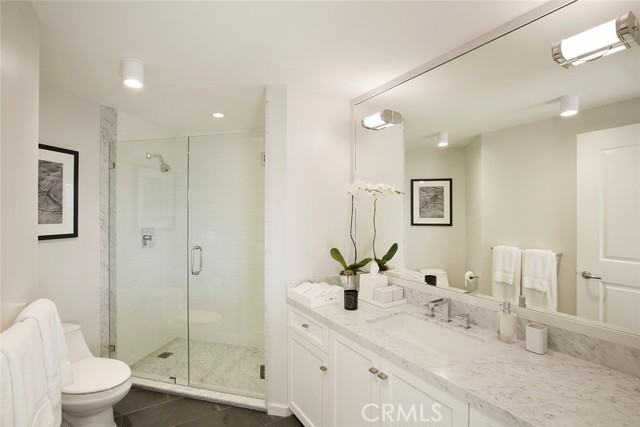 722 Americana Way, M535 photo 3