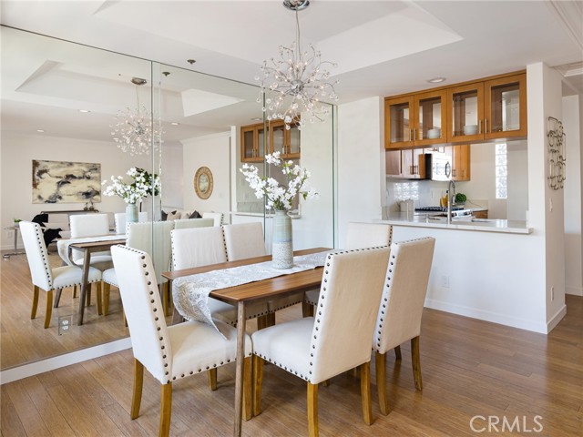 Detail Gallery Image 11 of 37 For 10664 Wilkins Ave #202,  Los Angeles,  CA 90024 - 2 Beds | 2/1 Baths