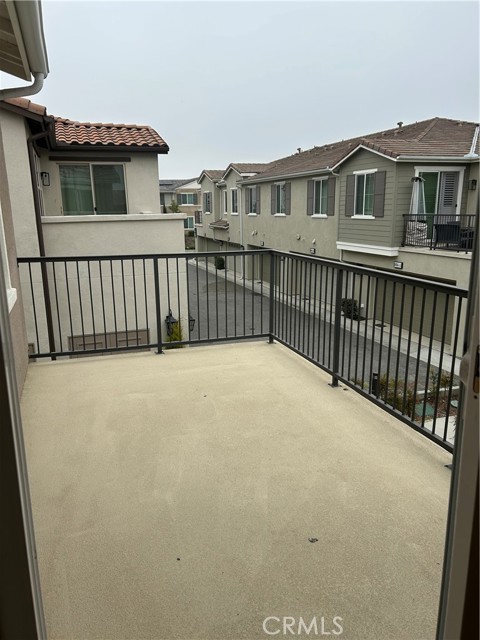 Detail Gallery Image 12 of 24 For 5585 Kate Way #6,  Fontana,  CA 92336 - 2 Beds | 2 Baths