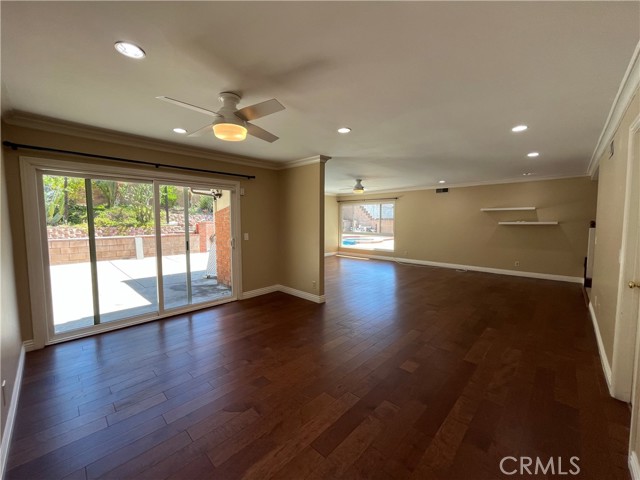 19241 Nashville Street, Northridge CA: https://media.crmls.org/medias/11b825e1-aee3-44bd-8b15-71b6a8dd413b.jpg