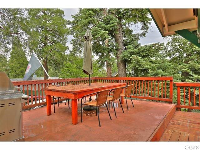 25925 Ranger Drive, Twin Peaks CA: https://media.crmls.org/medias/11b885ac-fde2-454a-831b-7c4d4639138f.jpg