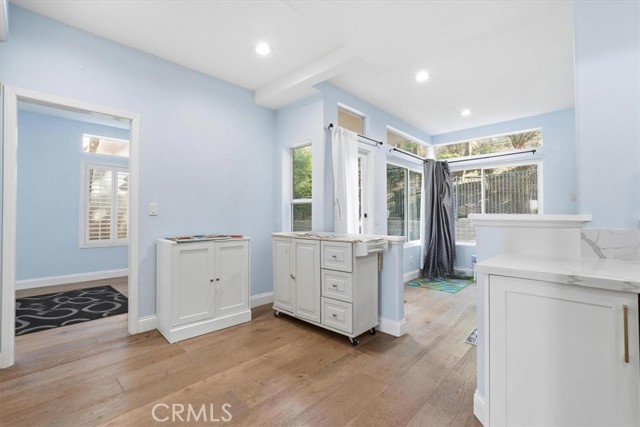 Detail Gallery Image 11 of 48 For 298 Saint Thomas, Oak Park,  CA 91377 - 5 Beds | 3 Baths