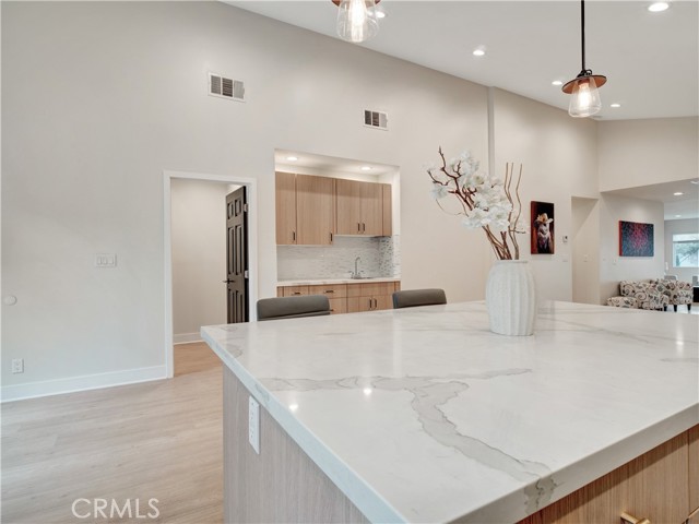 Detail Gallery Image 15 of 32 For 17961 Martha Street, Encino,  CA 91316 - 4 Beds | 3 Baths