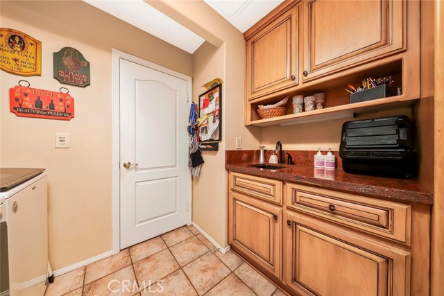 5618 Gardendale Lane, Palmdale CA: https://media.crmls.org/medias/11b8fa59-abaf-448a-a0e0-da404980692e.jpg