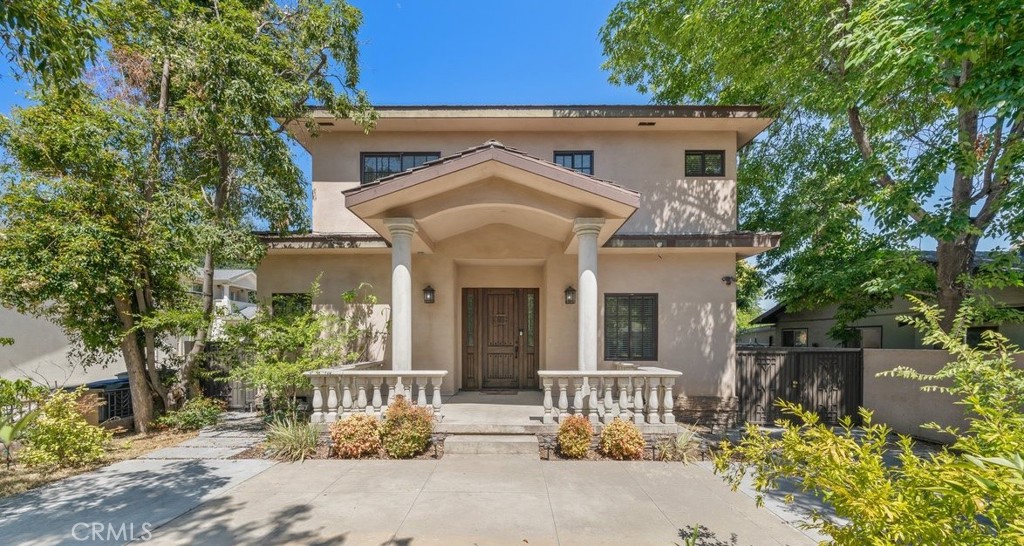 184 S Altadena Drive