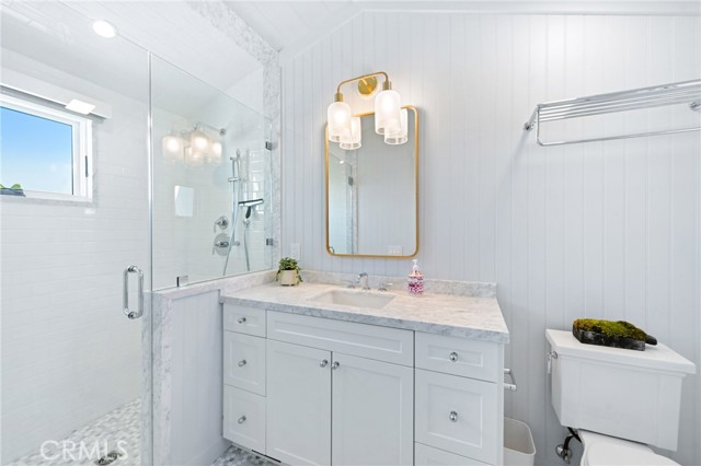360 Cliff, Laguna Beach CA: https://media.crmls.org/medias/11b9f471-8ea5-41f1-a51f-1b60d02b44de.jpg